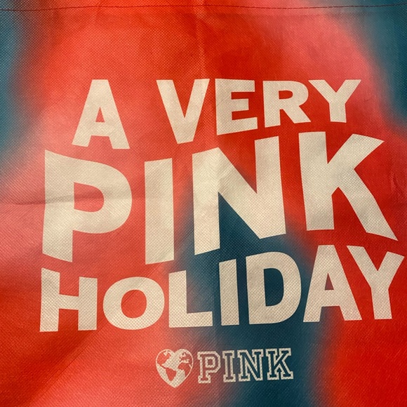 Pink Victoria’s Secret reusable holiday tote bag - Picture 2 of 3